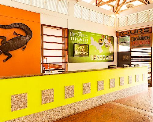Counter Decameron Explorer en hotel