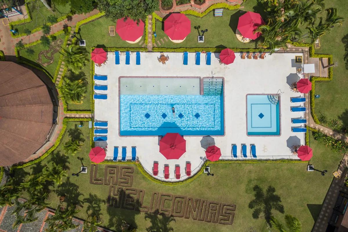 2 Piscinas