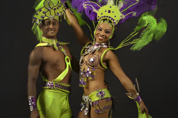 Discoteca y Salón de Juegos